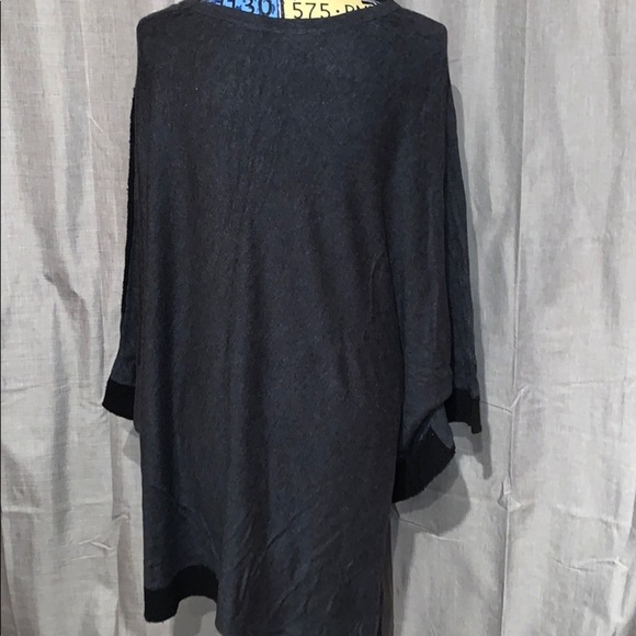 Simply Vera VeraWang asymmetrical poncho - Picture 6 of 8